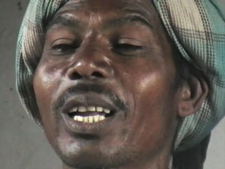 Funny story man Gunjala 03.jpg